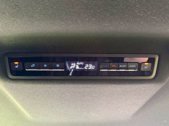 トヨタ ヴォクシーの画像10