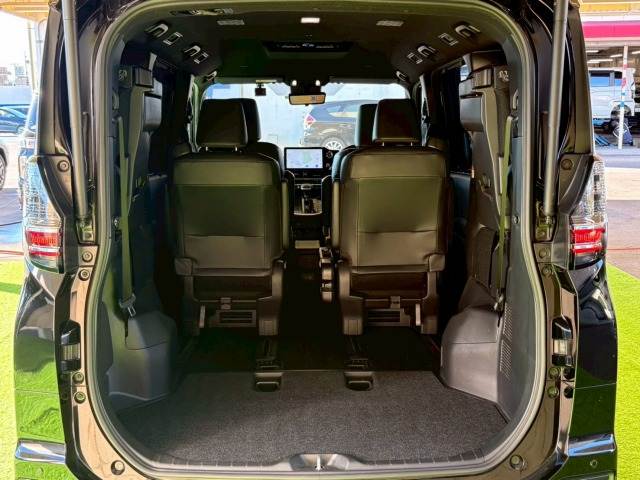 トヨタ ヴォクシーの画像13