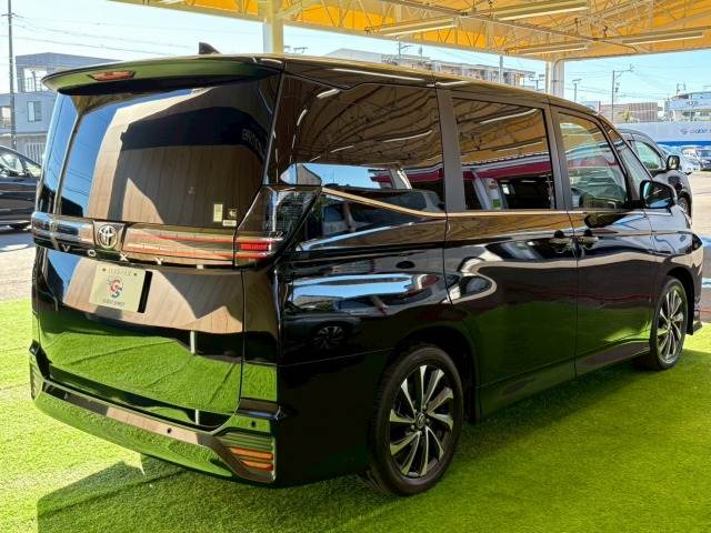 トヨタ ヴォクシーの画像16