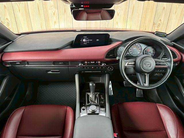 マツダ MAZDA3 FASTBACKの画像3