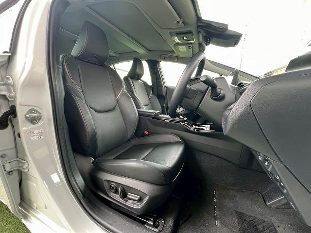 トヨタ プリウスの画像12