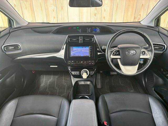 トヨタ プリウスの画像3