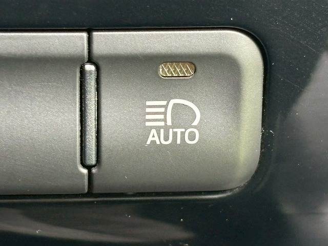 トヨタ プリウスの画像8