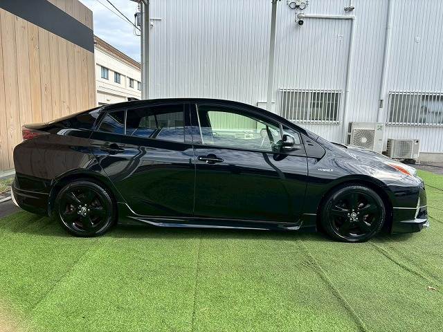 トヨタ プリウスの画像17