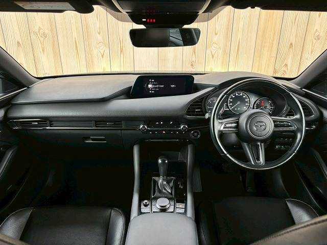 マツダ MAZDA3 FASTBACKの画像3