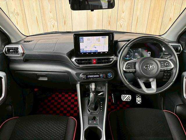 ライズハイブリッド Z 内装他