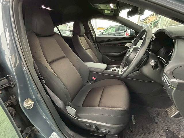 マツダ MAZDA3 FASTBACKの画像12