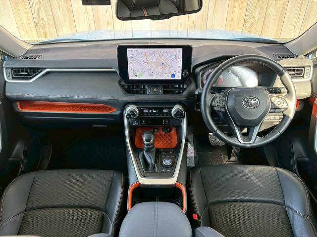 RAV4Adventure 内装他