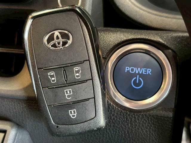 トヨタ シエンタハイブリッドの画像12