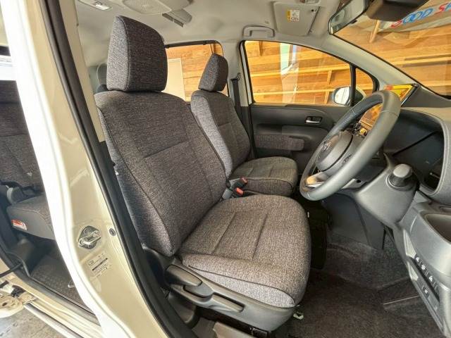 トヨタ シエンタハイブリッドの画像13