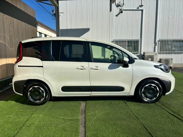 トヨタ シエンタハイブリッドの画像17