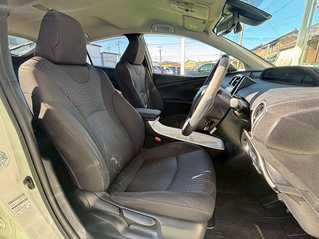 トヨタ プリウスの画像13