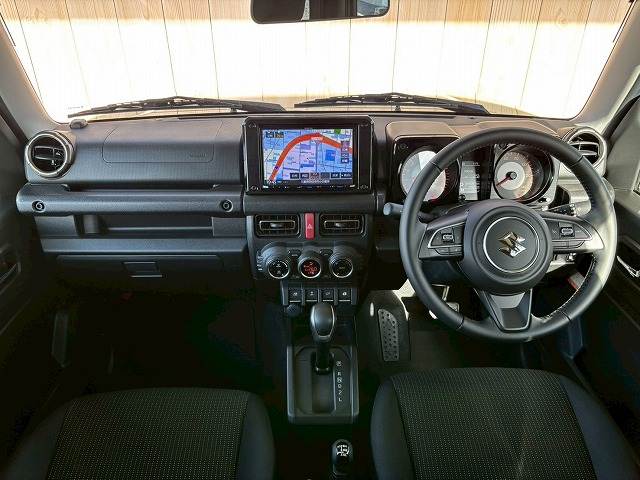 ジムニーXC 内装他