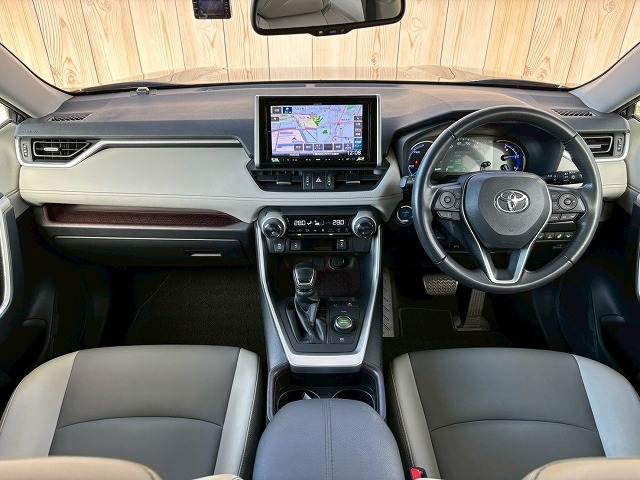 RAV4HYBRID G 内装他