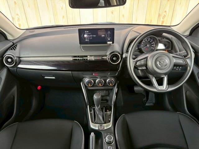 MAZDA215 BD 内装他