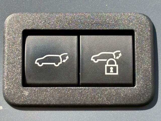 トヨタ プリウスの画像11