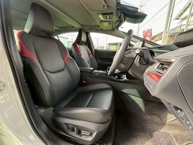 トヨタ プリウスの画像13