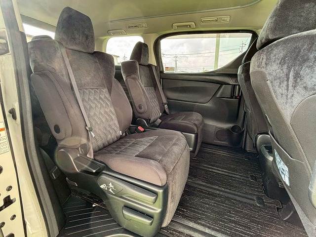 トヨタ&nbsp;アルファードの画像13