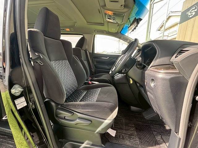 トヨタ&nbsp;ヴェルファイアの画像12