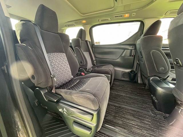 トヨタ&nbsp;ヴェルファイアの画像13