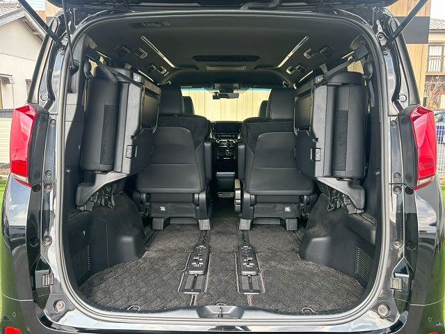 トヨタ&nbsp;アルファードの画像15