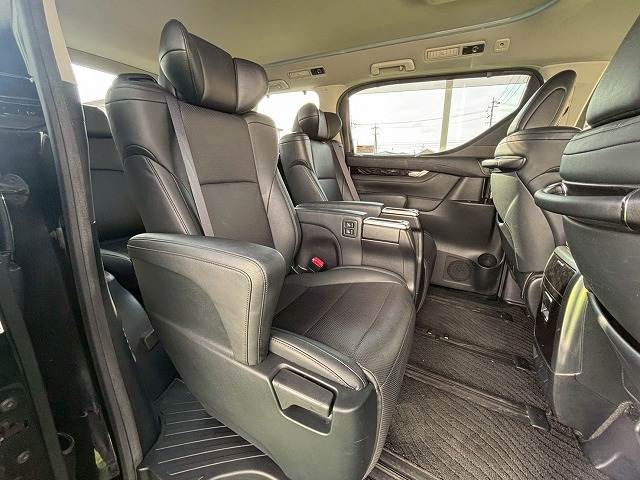 トヨタ&nbsp;ヴェルファイアの画像13