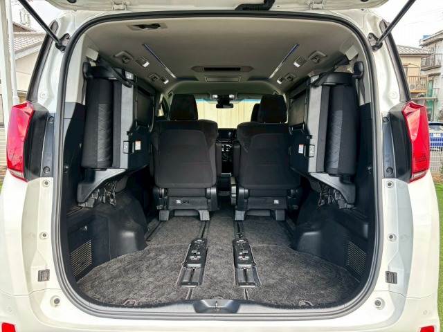 トヨタ アルファードの画像15