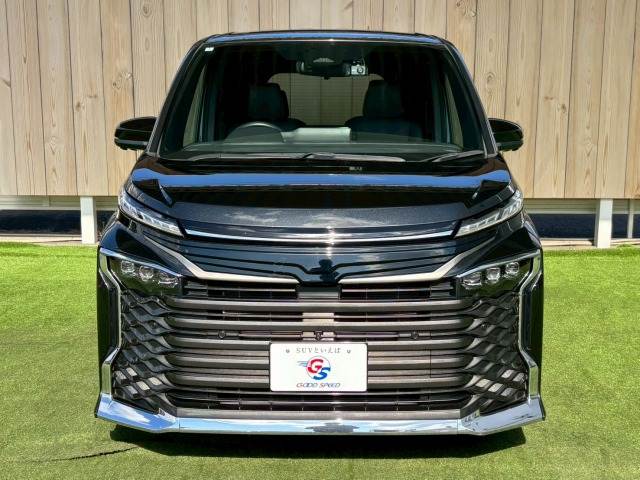 トヨタ&nbsp;ヴォクシーハイブリッドの画像4