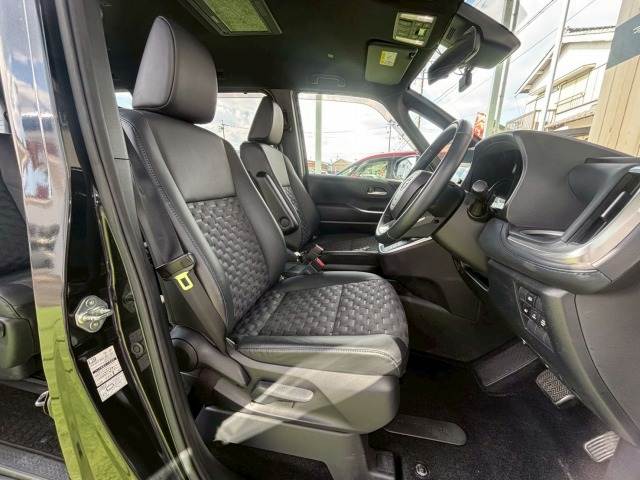 トヨタ&nbsp;ヴォクシーハイブリッドの画像12