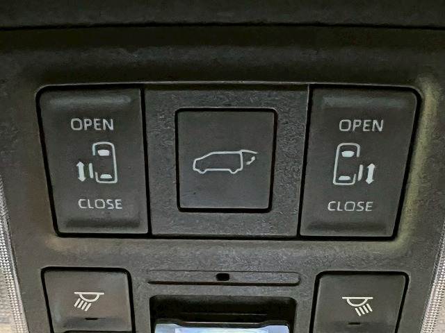 トヨタ&nbsp;ヴォクシーハイブリッドの画像9