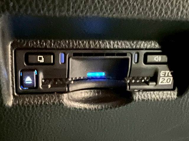 トヨタ&nbsp;ヴォクシーハイブリッドの画像11