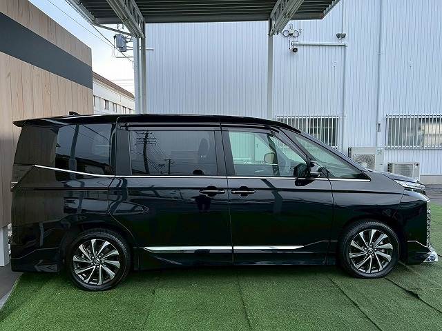 トヨタ&nbsp;ヴォクシーハイブリッドの画像16