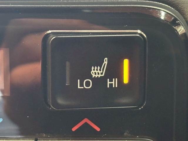 トヨタ&nbsp;ヴォクシーハイブリッドの画像10