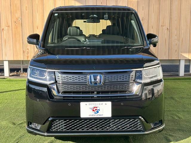 ステップワゴンe:HEV スパーダ 内装他