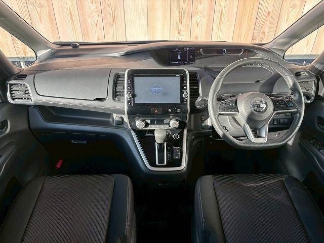 セレナハイウェイスター Vセレクション2 内装他