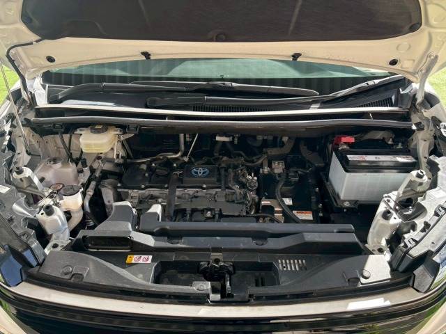 トヨタ ヴォクシーハイブリッドの画像18