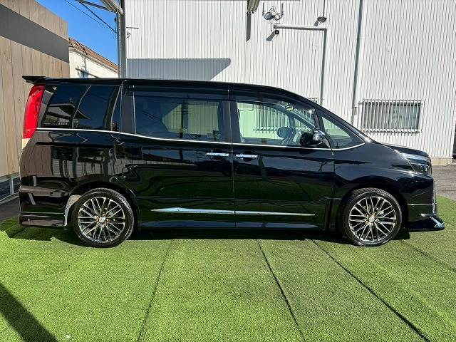 トヨタ&nbsp;ヴォクシーの画像17