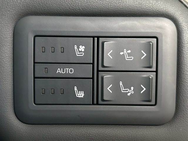 トヨタ&nbsp;アルファードの画像9