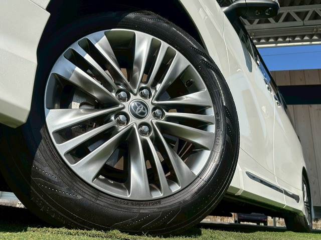 トヨタ&nbsp;アルファードの画像20