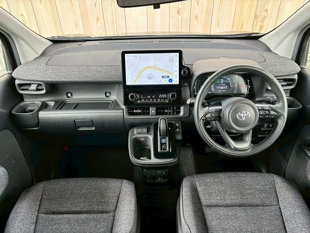 トヨタ&nbsp;シエンタハイブリッドの画像3