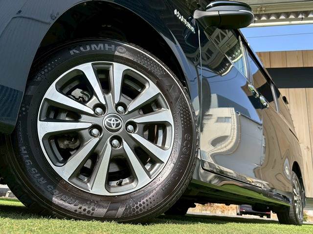 トヨタ エスクァイアハイブリッドの画像20