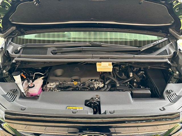 トヨタ ヴェルファイアハイブリッドの画像18