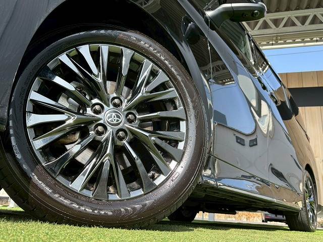 トヨタ ヴェルファイアハイブリッドの画像20