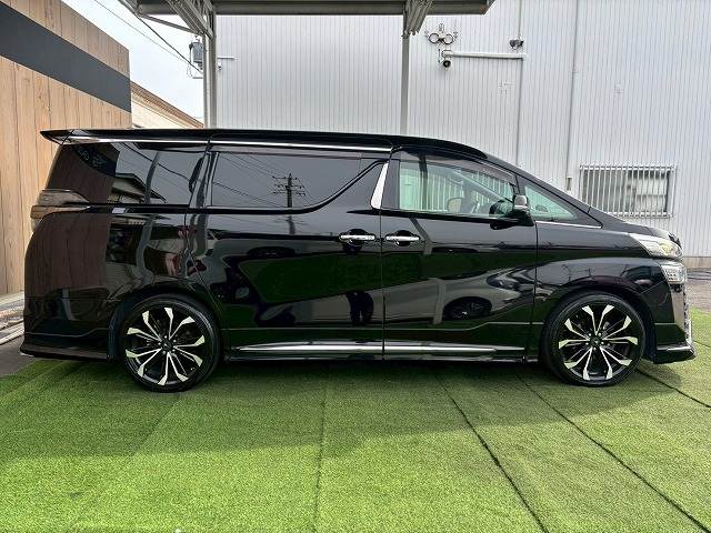 トヨタ ヴェルファイアの画像16