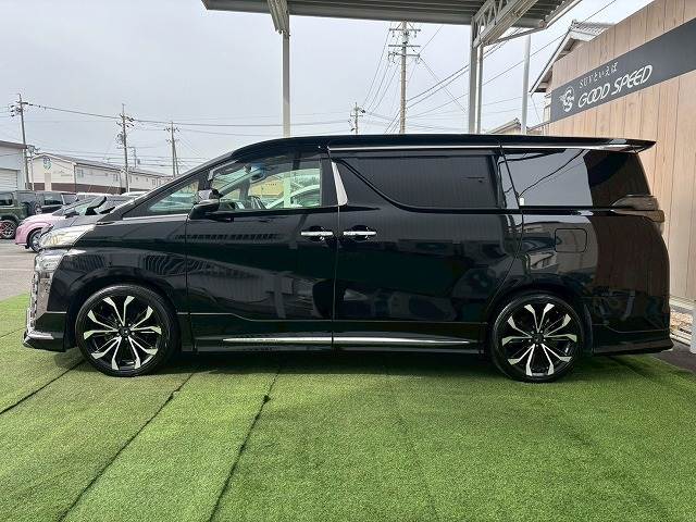 トヨタ ヴェルファイアの画像17