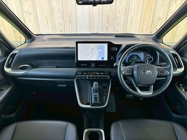 ノアハイブリッドS-Z 内装他