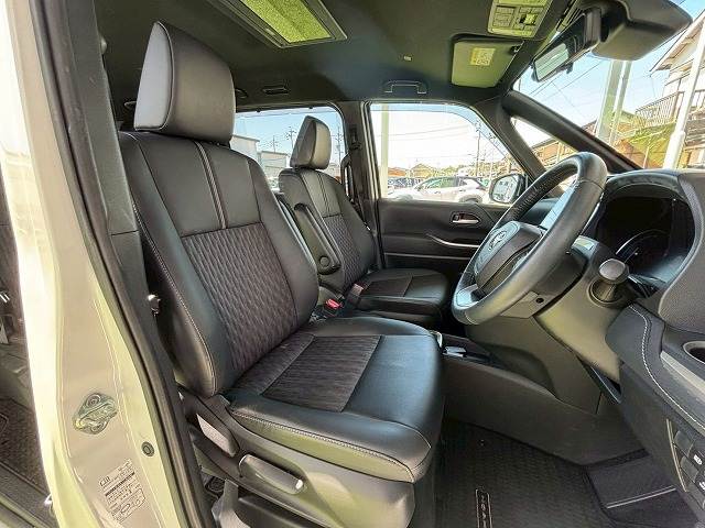 トヨタ&nbsp;ノアハイブリッドの画像12