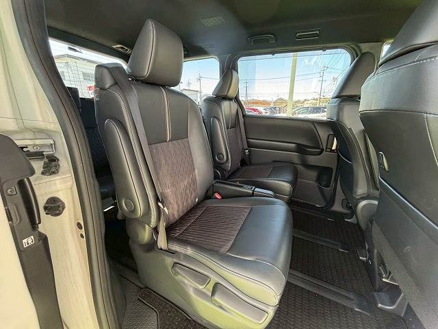 トヨタ&nbsp;ノアハイブリッドの画像13