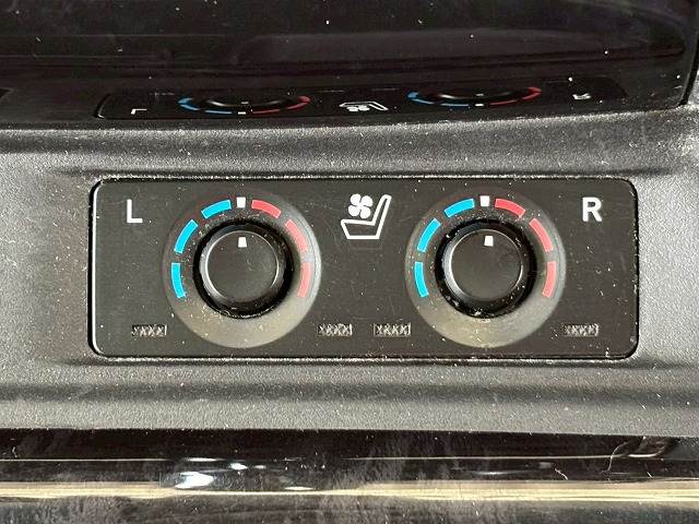 トヨタ&nbsp;ヴェルファイアハイブリッドの画像9