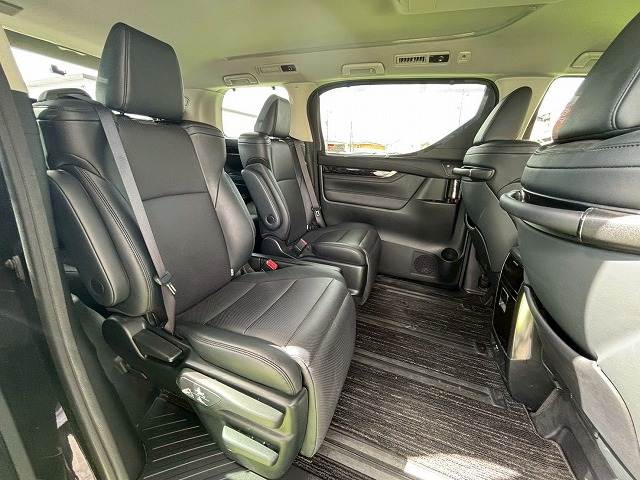 トヨタ&nbsp;ヴェルファイアハイブリッドの画像13